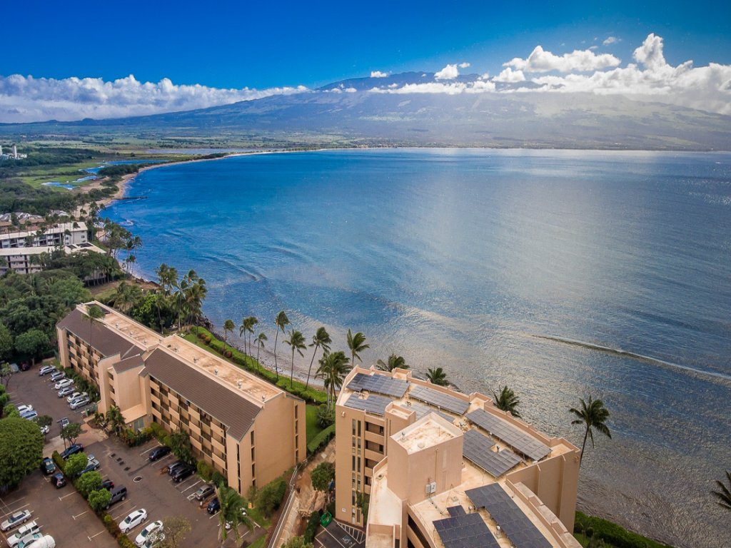 Lauloa 407 Vacation Rental in Wailuku - RedAwning