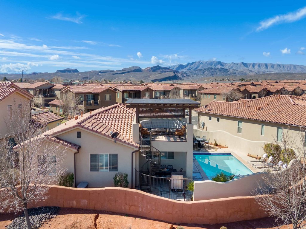 Paradise Private Pool Retreat #17 Vacation Rental in Utah - RedAwning