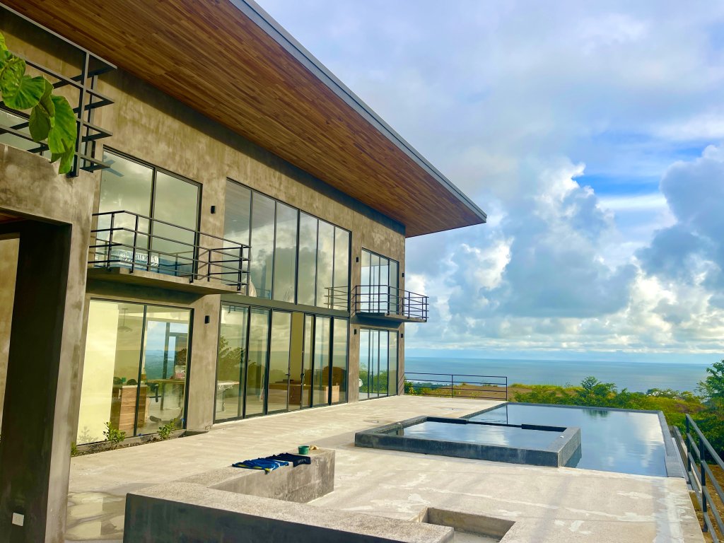 Hermosa OCean View Lot Vacation Rental - RedAwning