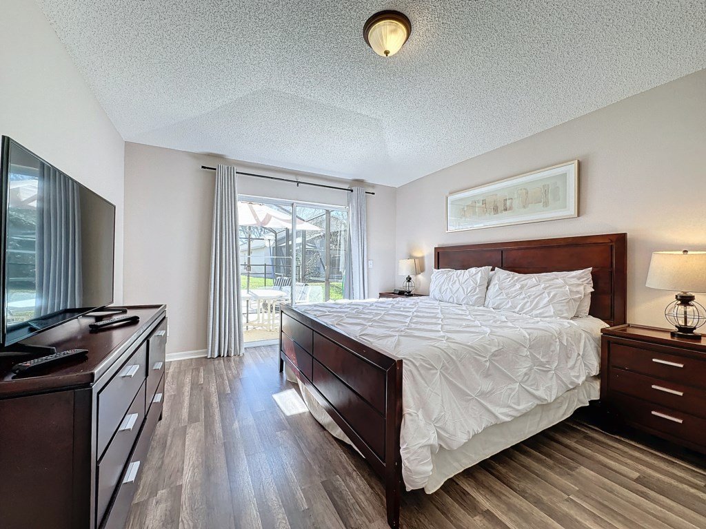 Five Star Home Private Pool & Jaccuzzi*Free Wi-Fi* Vacation Rental in Kissimmee - RedAwning