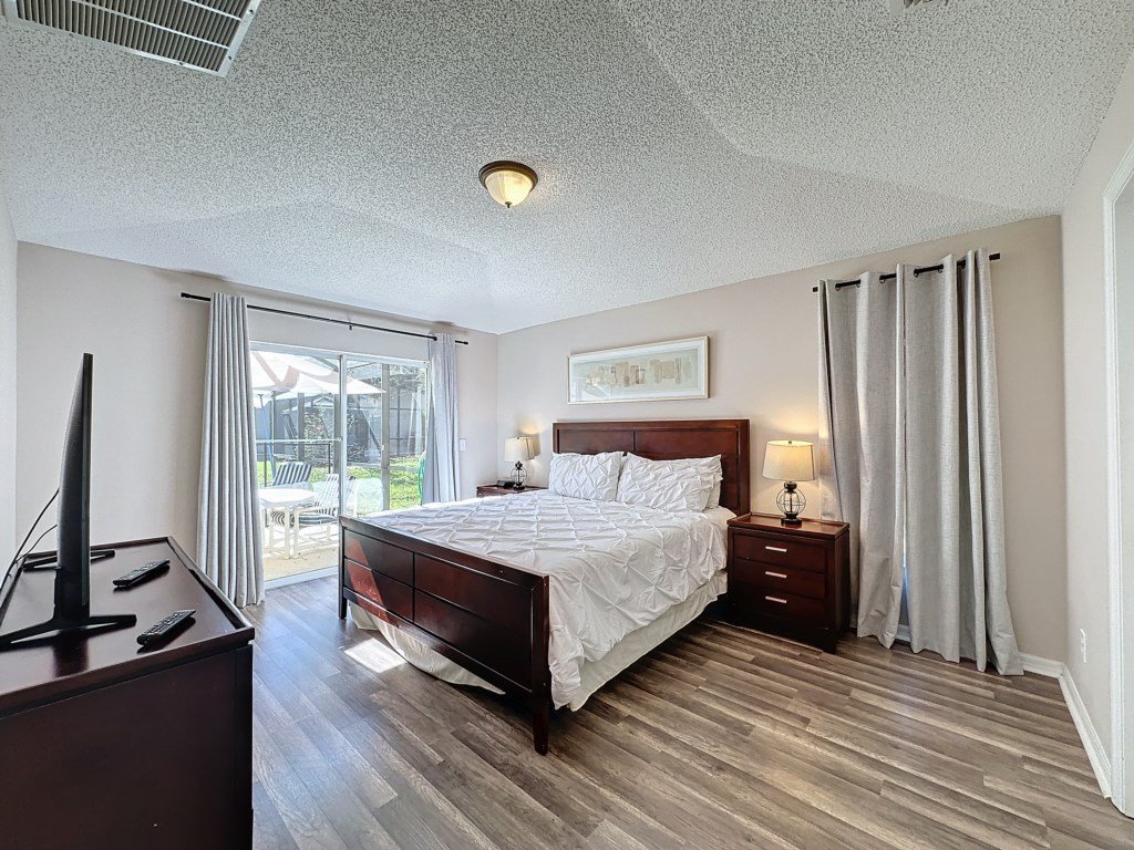 Five Star Home Private Pool & Jaccuzzi*Free Wi-Fi* Vacation Rental in Kissimmee - RedAwning