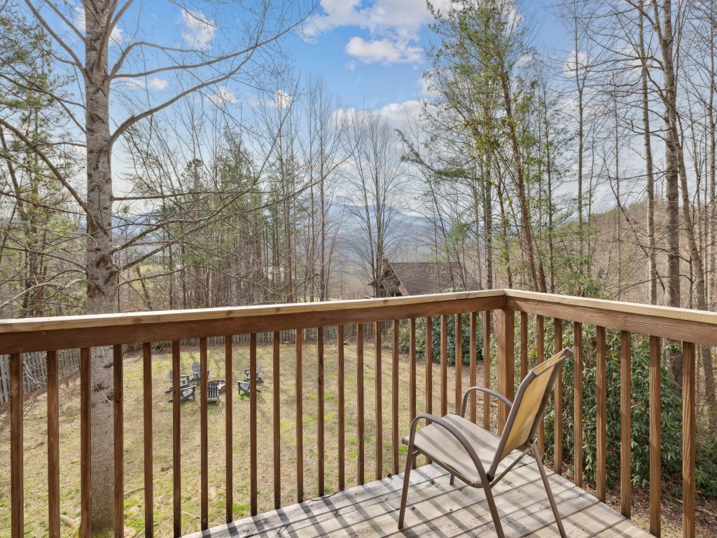 The Aerie Vacation Rental in Gatlinburg - RedAwning