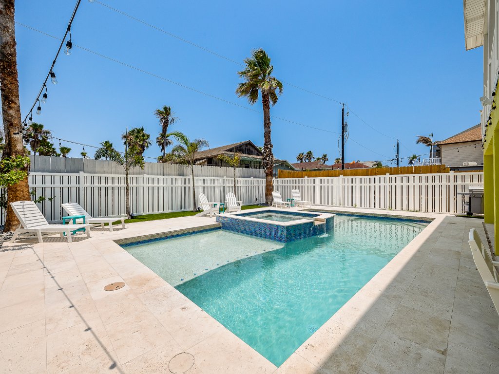 114 E. Mars Vacation Rental in South Padre Island - RedAwning