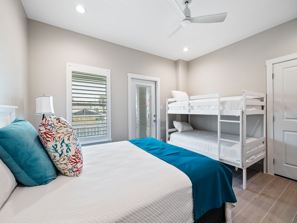 114 E. Kingfish Vacation Rental in South Padre Island - RedAwning