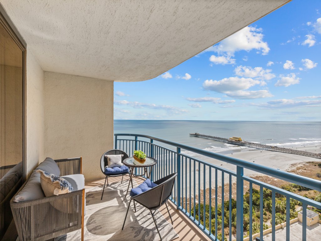 Sunset Luxe, 1606 Brighton - resort access Vacation Rental in Myrtle Beach - RedAwning