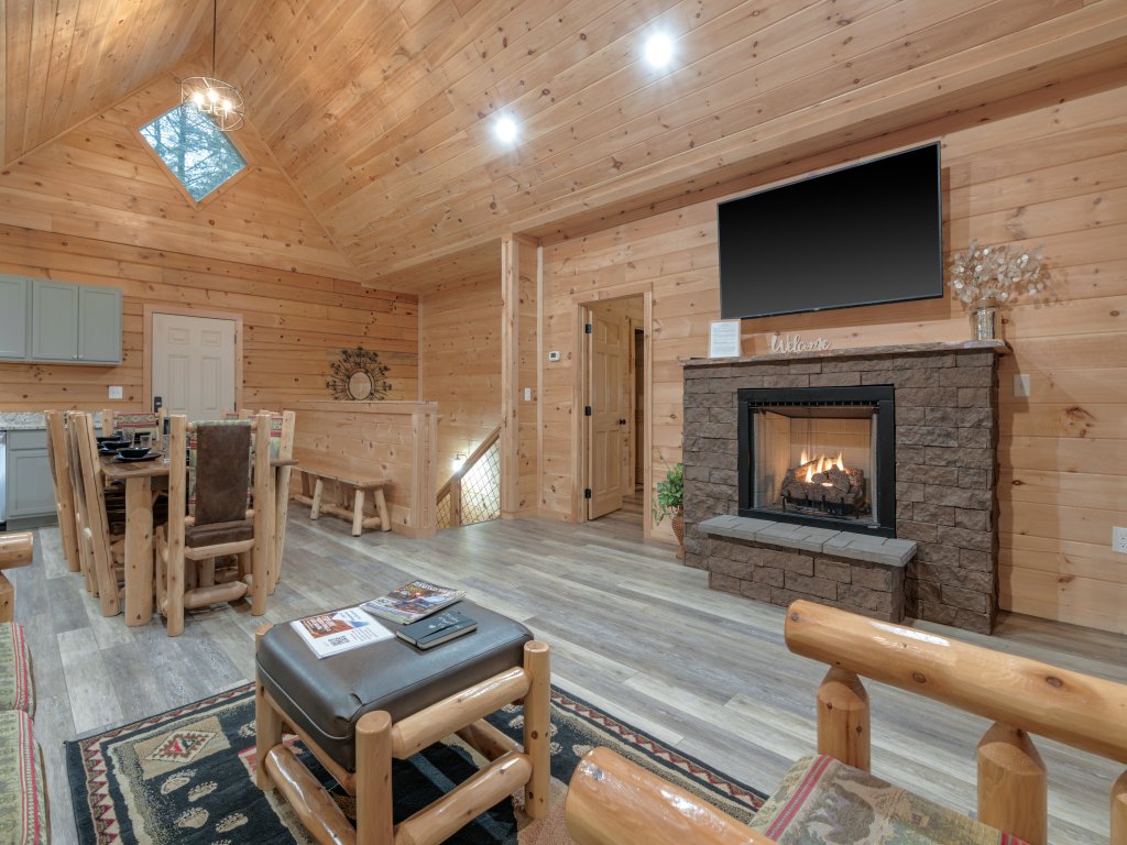 212 Misty Mountain View Vacation Rental in Gatlinburg - RedAwning
