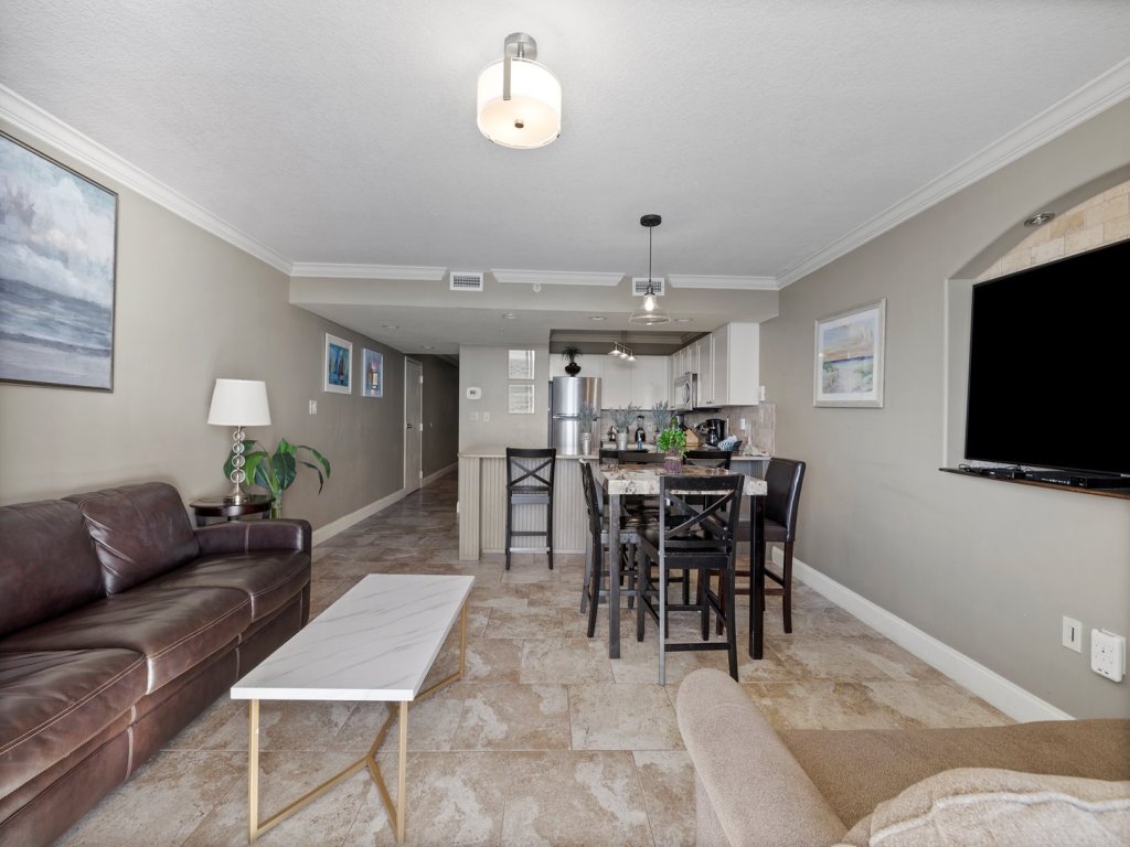 Pelican Beach 1709 Vacation Rental in Destin - RedAwning