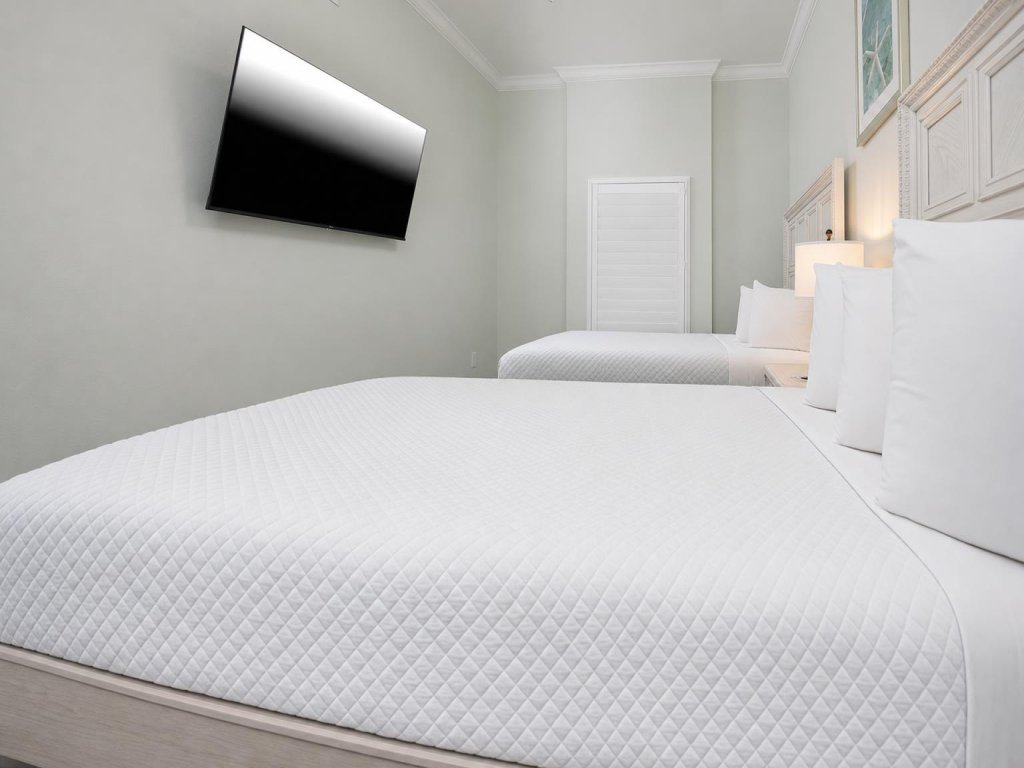 Phoenix Gulf Towers 905 Vacation Rental in Orange Beach - RedAwning