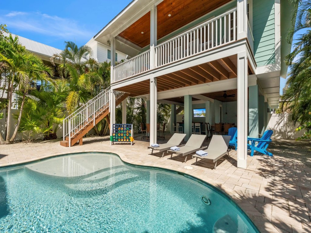Jersey Girl Vacation Rental in Anna Maria - RedAwning