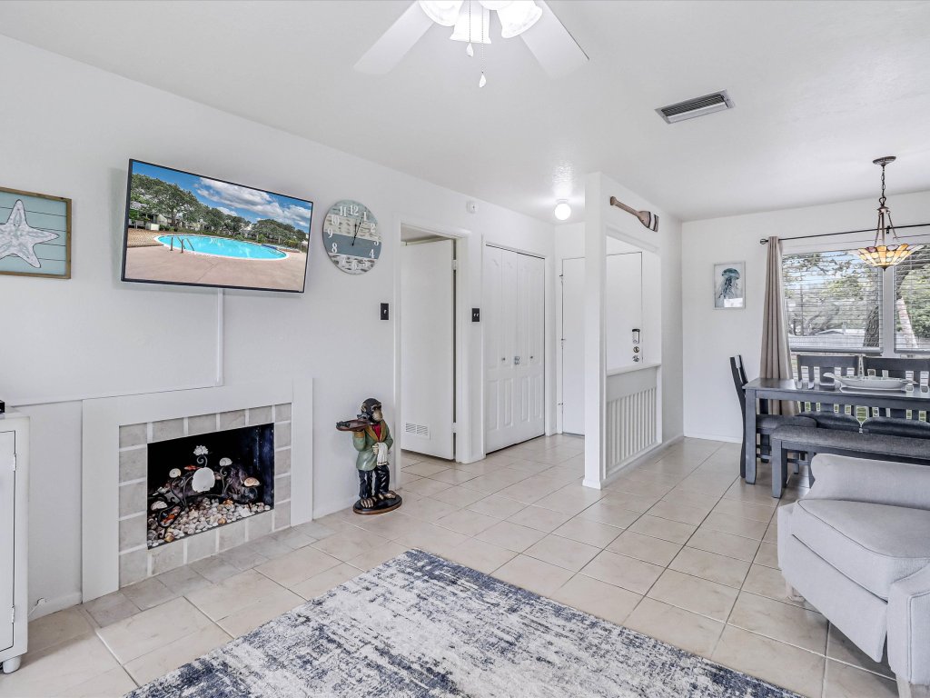 Adventure House   RRYC17 Vacation Rental in Rockport - RedAwning