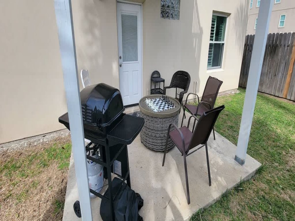 * Pool * Ground Floor w/Patio * Easy Beach Access Vacation Rental in South Padre Island - RedAwning