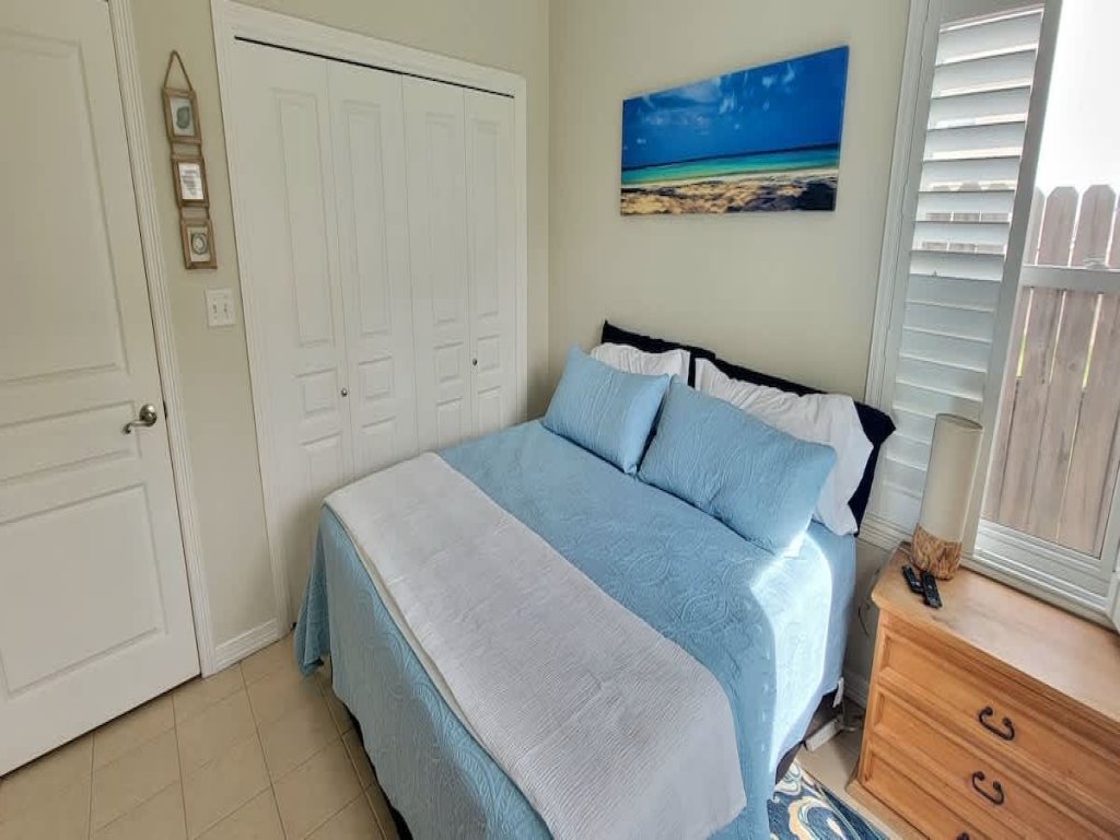 * Pool * Ground Floor w/Patio * Easy Beach Access Vacation Rental in South Padre Island - RedAwning