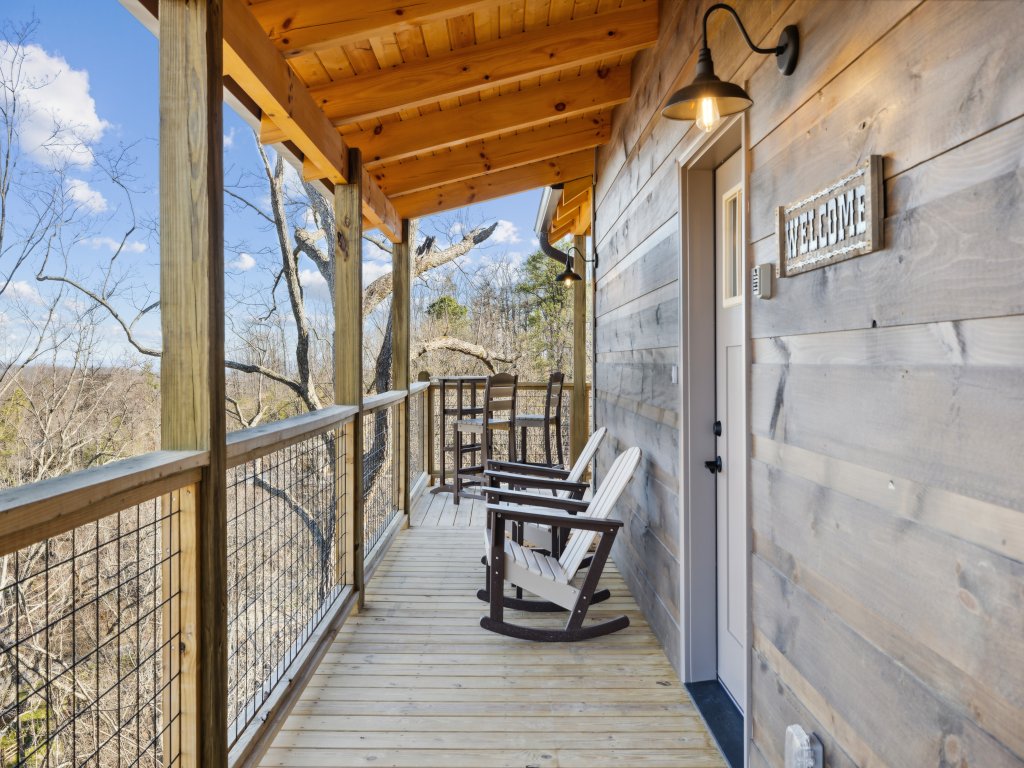 Tennessee Whiskey Vacation Rental in Sevierville - RedAwning