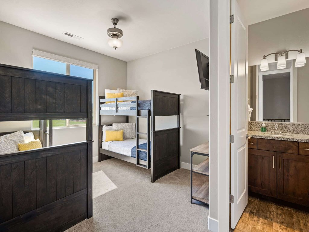 Double the Fun (combo - Canyon Springs 76 and Desert Moose 75) Vacation Rental in Utah - RedAwning