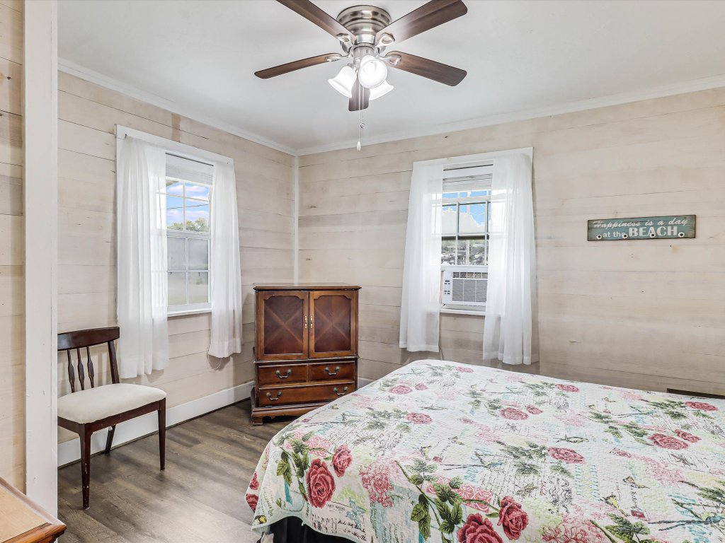 Flirtly Flamingo RP203A Vacation Rental in Rockport - RedAwning