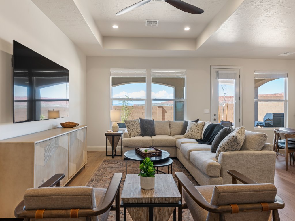Crown Point Vacation Rental in Utah - RedAwning