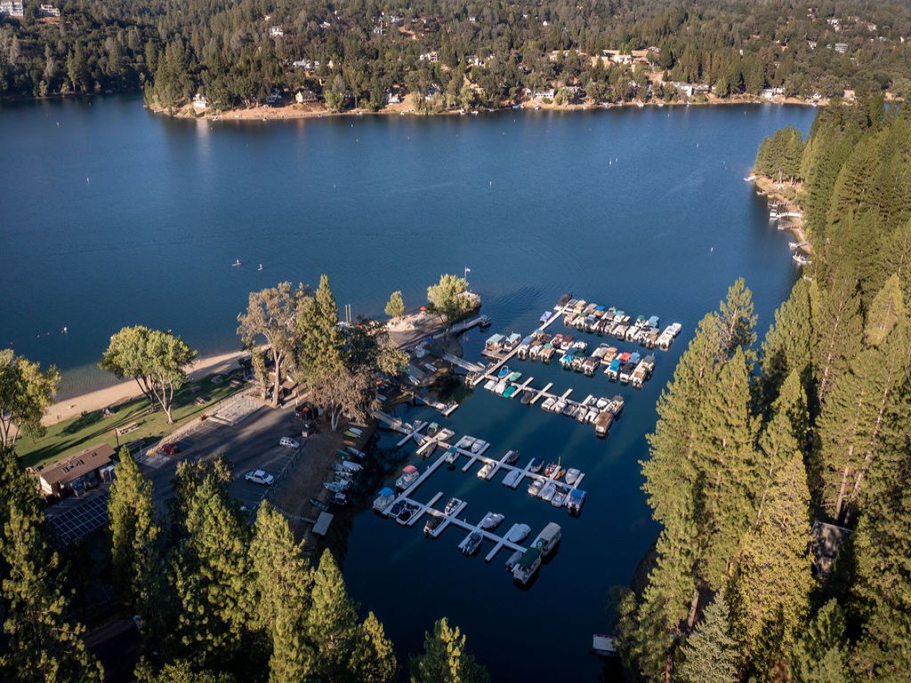 Tranquil Retreat - Home with Spacious Deck & Grill Vacation Rental in California - RedAwning