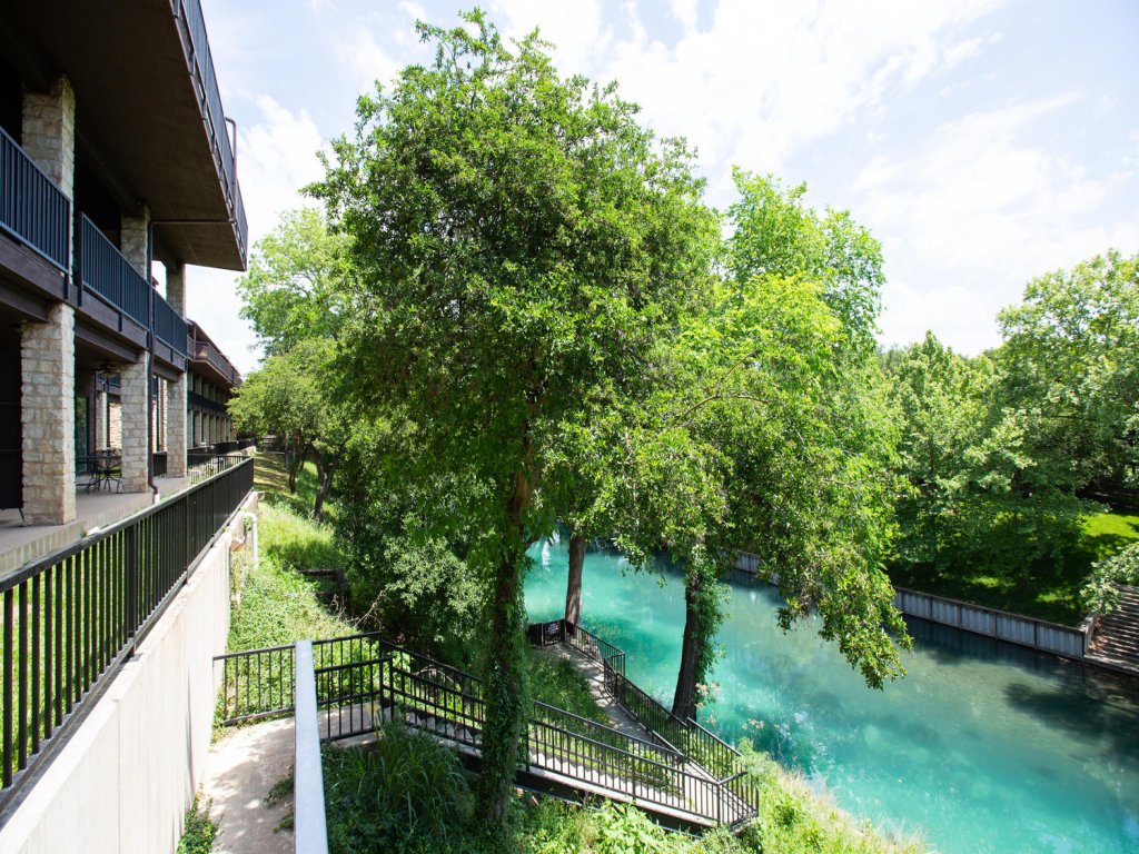 CW B201 Comal Riverbahn Retreat B201 Vacation Rental in New Braunfels - RedAwning