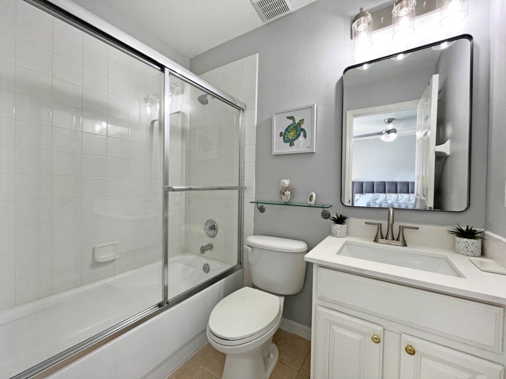 Paradise Point Vacation Rental in Davenport - RedAwning