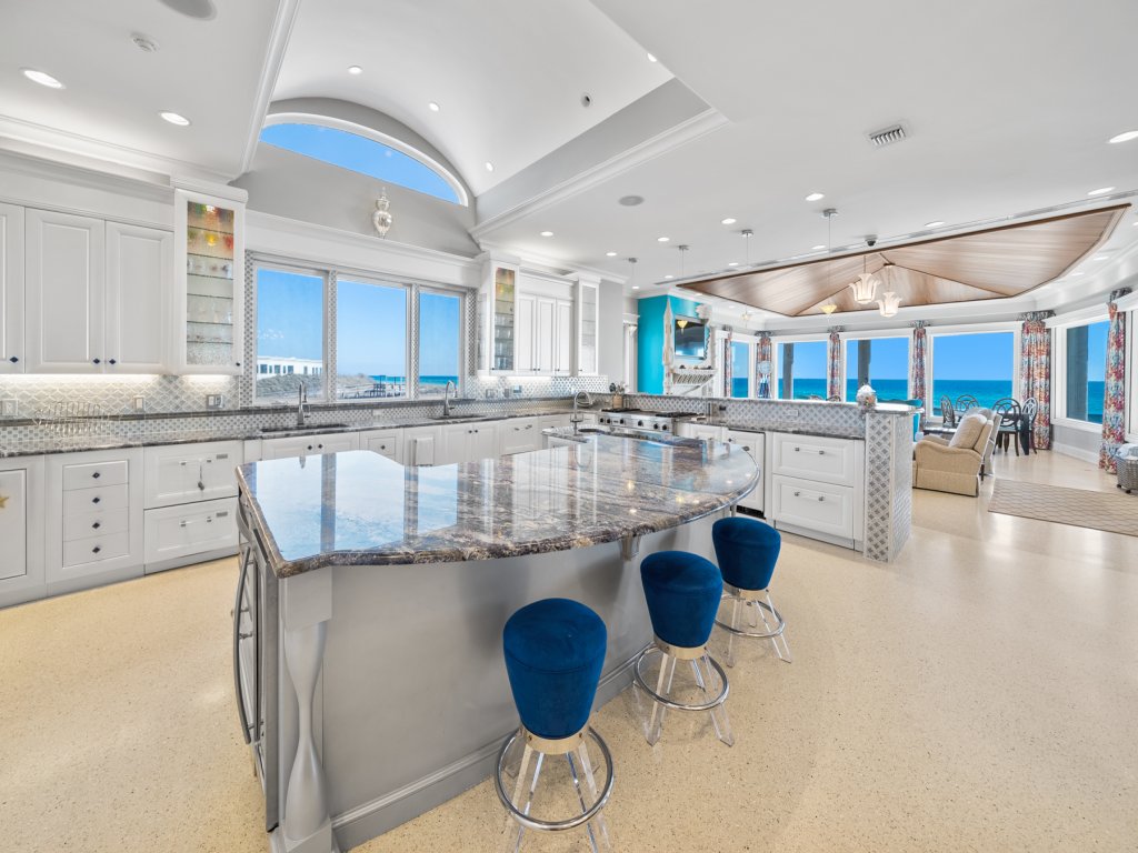 Beach Castle Vacation Rental in Santa Rosa Beach - RedAwning