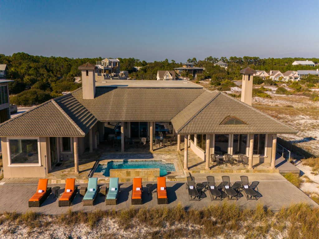 Beach Castle Vacation Rental in Santa Rosa Beach - RedAwning