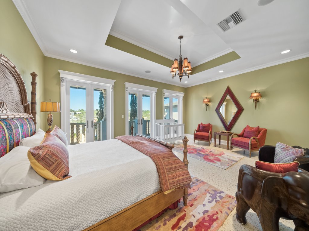Beach Castle Vacation Rental in Santa Rosa Beach - RedAwning