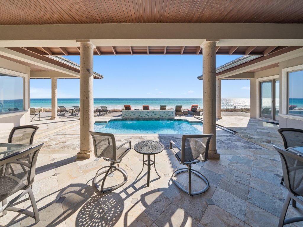 Beach Castle Vacation Rental in Santa Rosa Beach - RedAwning