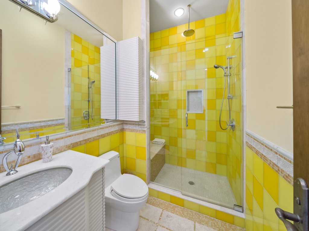 Beach Castle Vacation Rental in Santa Rosa Beach - RedAwning