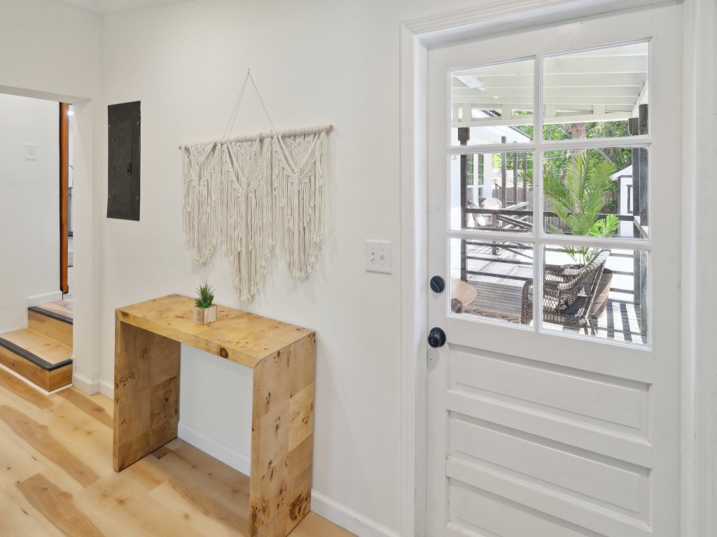 Urban Farmhouse with a Modernism Twist! Vacation Rental in Georgia - RedAwning