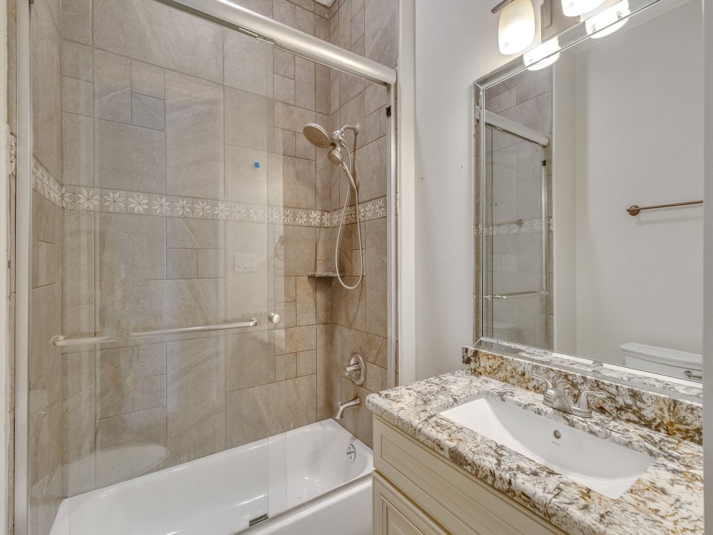 Kemah Lake Vacation Rental in Texas - RedAwning