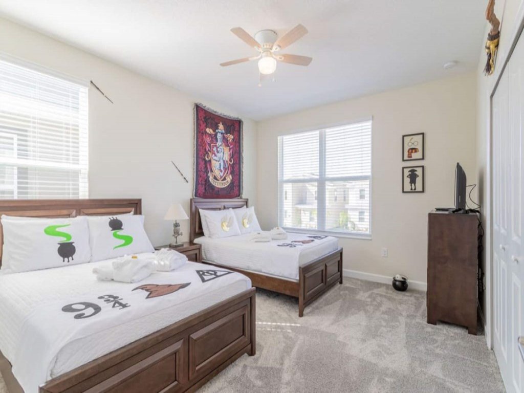 Beautiful 5 Bed Family Home with Game Room Vacation Rental in Reunion - RedAwning