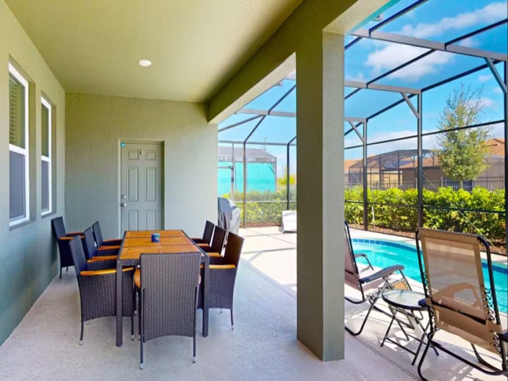 Beautiful 5 Bed Pool Home with Game Room Vacation Rental in Davenport - RedAwning