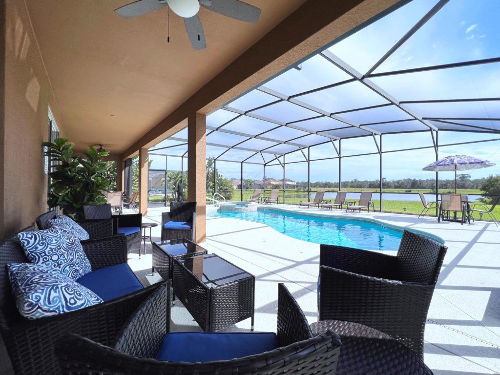Cozy Family Friendly Pool Home with Game Room Vacation Rental in Davenport - RedAwning