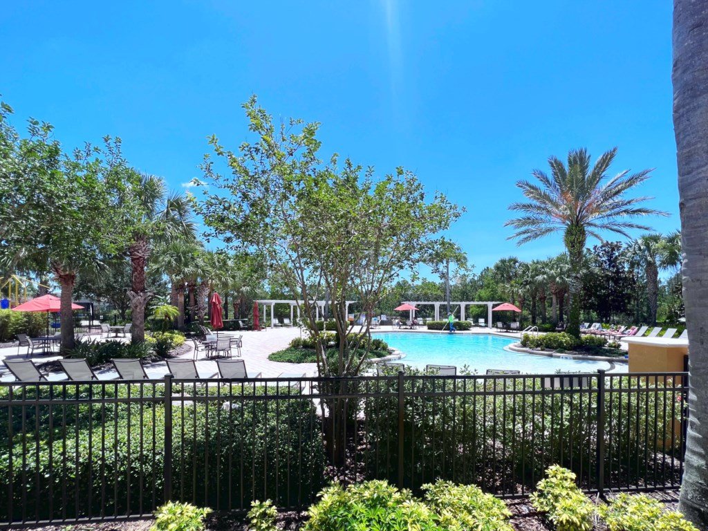 Spacious and Relaxing Home with South Facing Pool Vacation Rental in Davenport - RedAwning