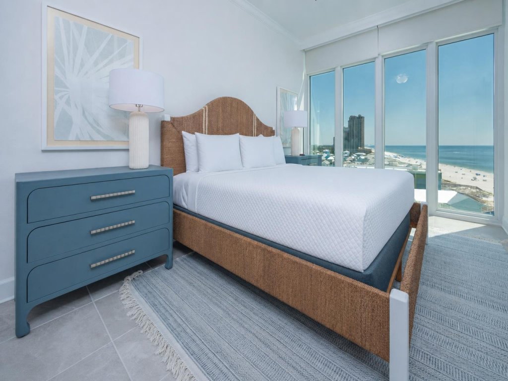 Phoenix Gulf Towers 908 Vacation Rental in Orange Beach - RedAwning