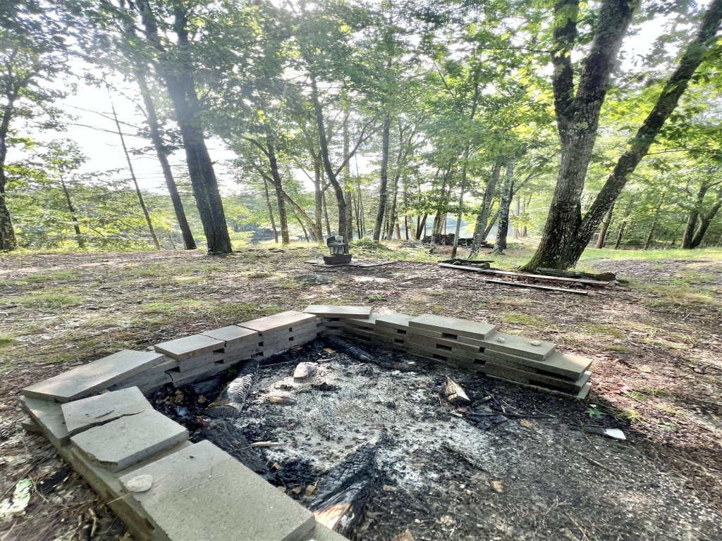 THE RIVER HOUSE LIMIT 6 Vacation Rental in Maine - RedAwning
