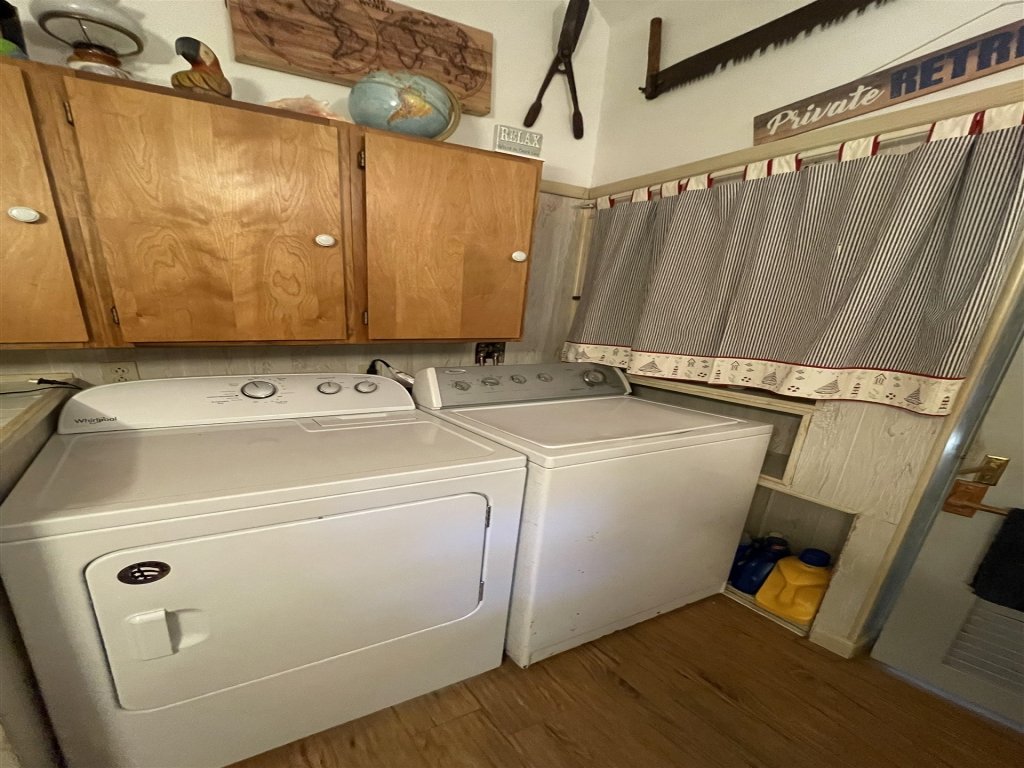 1901 HOUSE  LIMIT 10 Vacation Rental in Maine - RedAwning