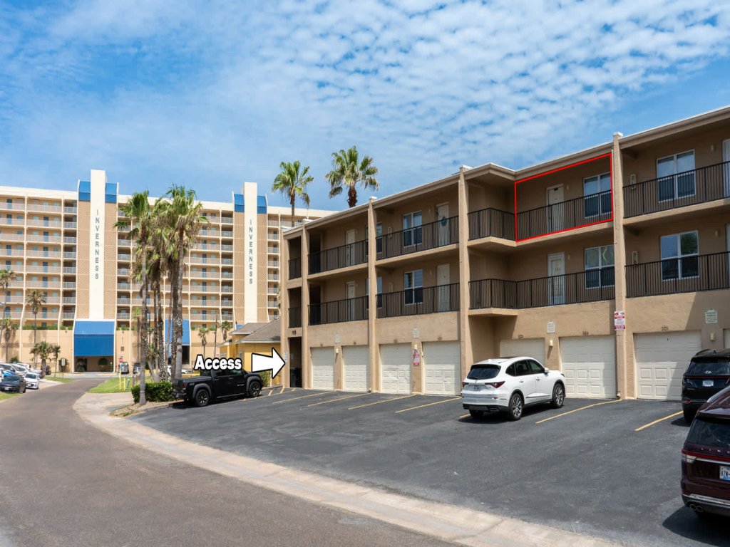 Near Beach " Updated " Pool & Hot Tub Vacation Rental in South Padre Island - RedAwning