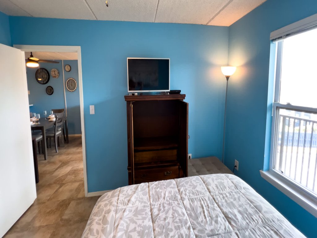 Near Beach " Updated " Pool & Hot Tub Vacation Rental in South Padre Island - RedAwning