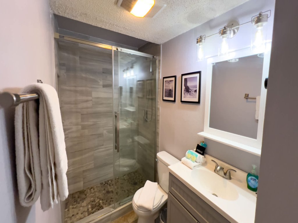 Near Beach " Updated " Pool & Hot Tub Vacation Rental in South Padre Island - RedAwning