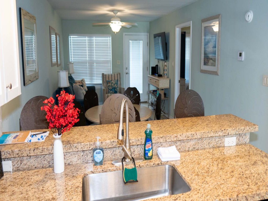 * Comfy Inside * Updated * Beach 50 yards away Vacation Rental in South Padre Island - RedAwning