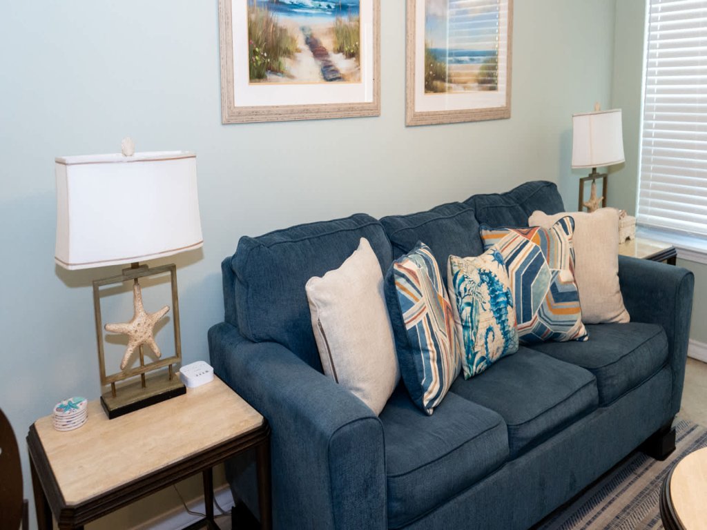 * Comfy Inside * Updated * Beach 50 yards away Vacation Rental in South Padre Island - RedAwning