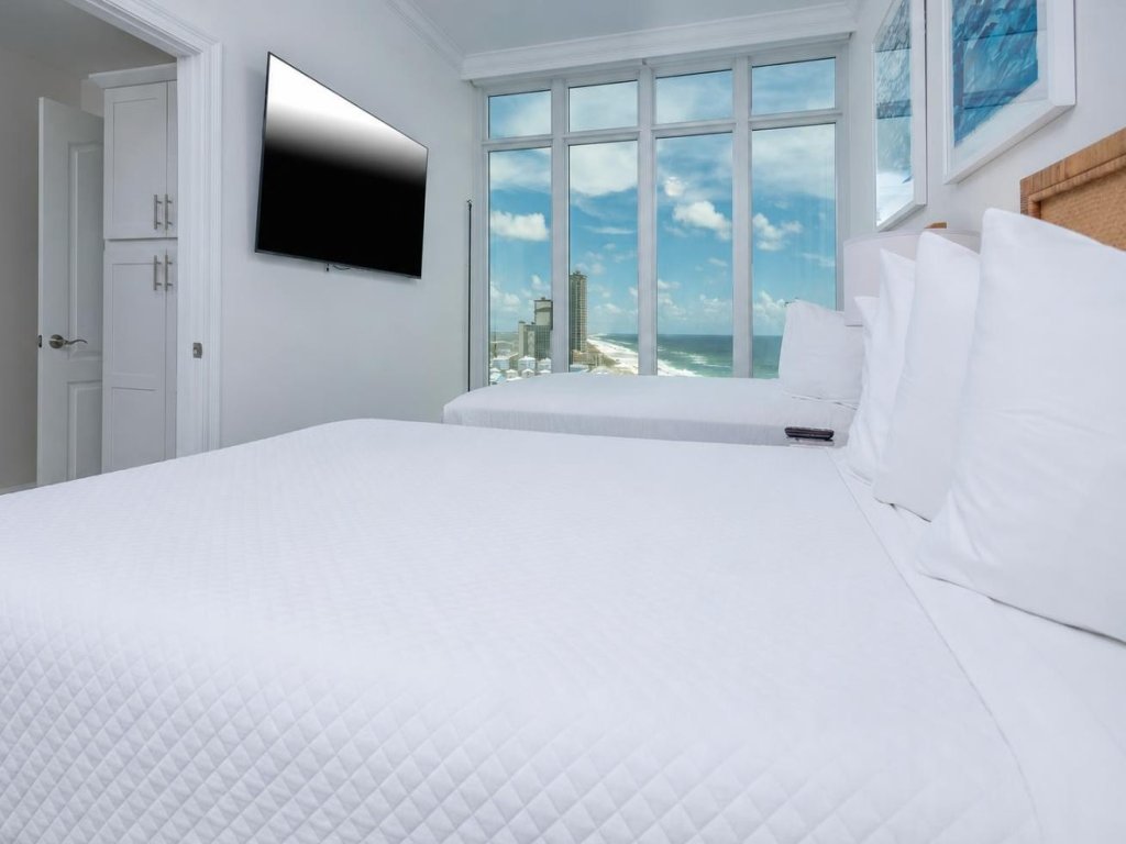 Phoenix Gulf Towers 1408 Vacation Rental in Orange Beach - RedAwning