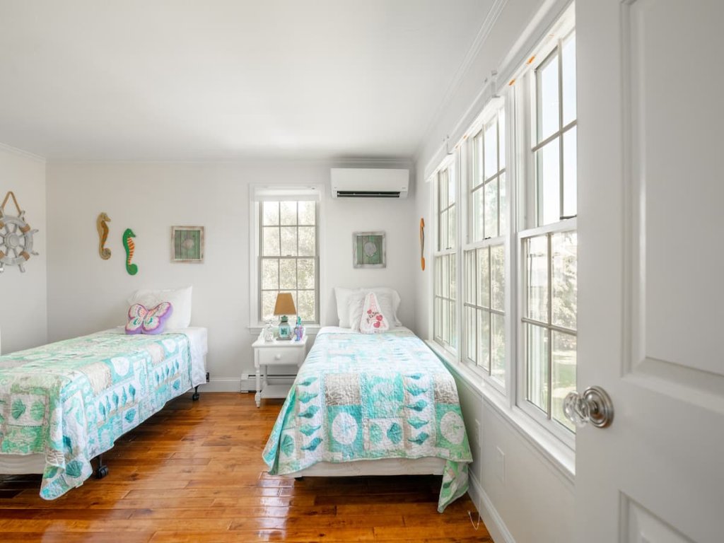 Immaculate Waterfront Beach House Vacation Rental in Massachusetts - RedAwning