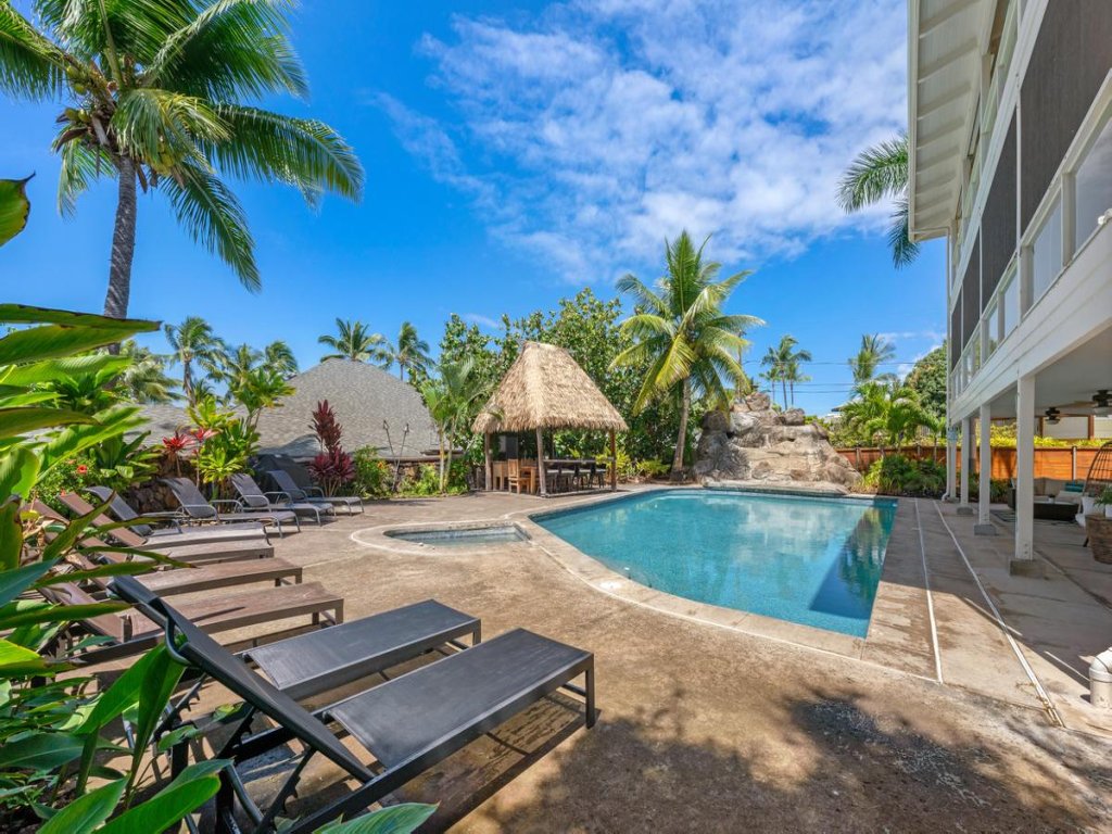 Big Island Aloha Pearl House Vacation Rental in Hawaii - RedAwning