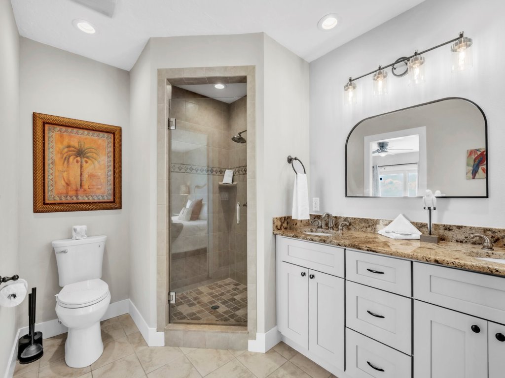 Casa Cay      Vacation Rental in Anna Maria - RedAwning