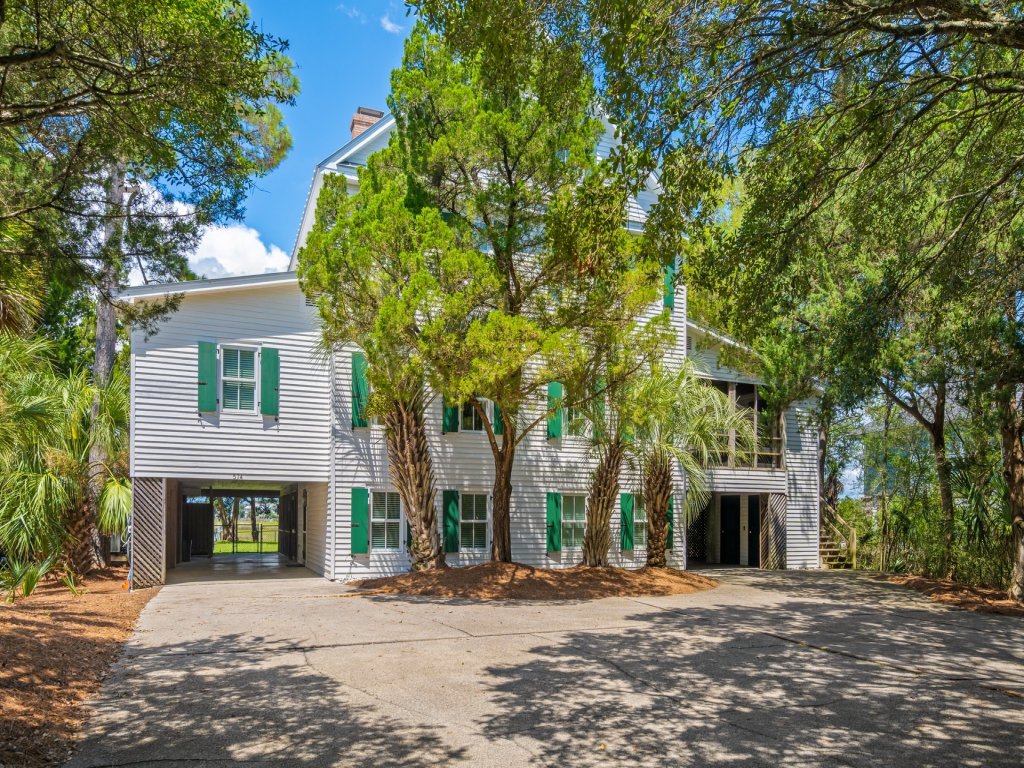 Kitchens Creek Vacation Rental in South Carolina - RedAwning