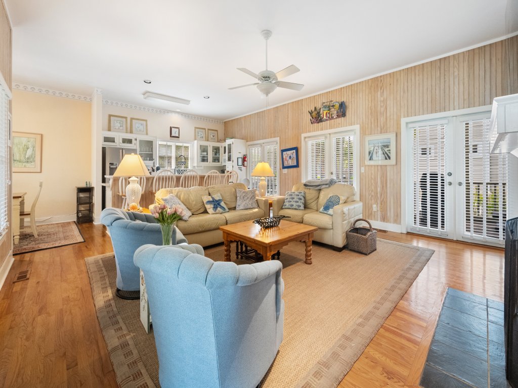 Ford in DeBordieu Colony Vacation Rental in South Carolina - RedAwning