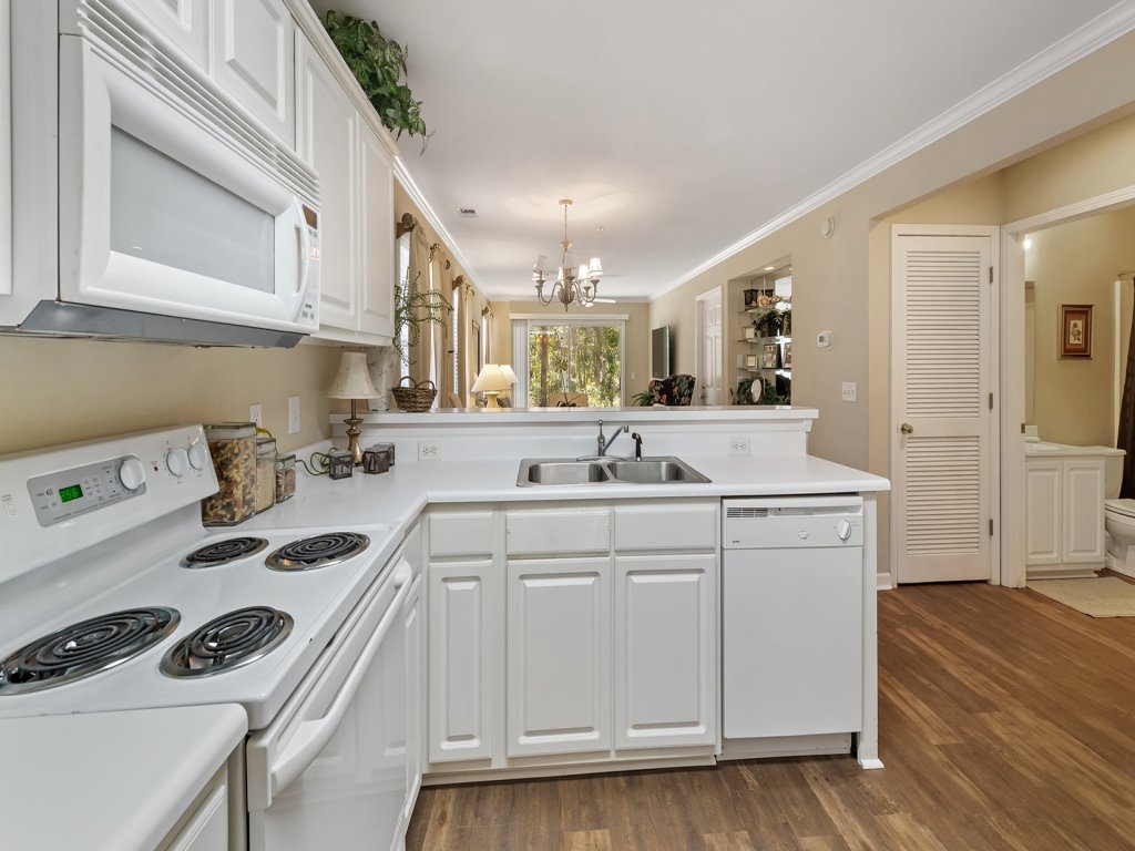 41A 10th Hole at True Blue Vacation Rental in Pawleys Island - RedAwning
