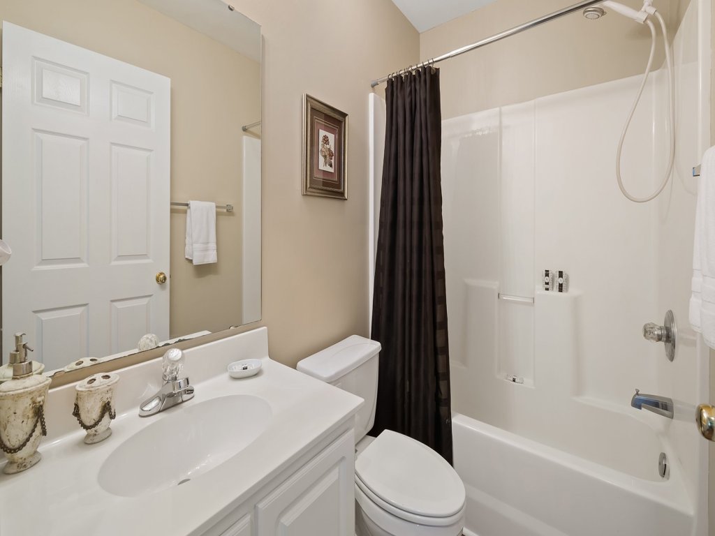 41A 10th Hole at True Blue Vacation Rental in Pawleys Island - RedAwning